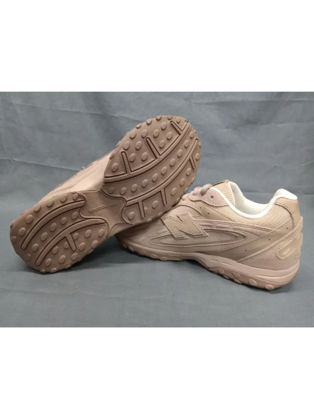 New Balance 204L Lace (GS) Sneaker G204L5CB Grey Beige Boys Size 6.5 NEW IN BOX!